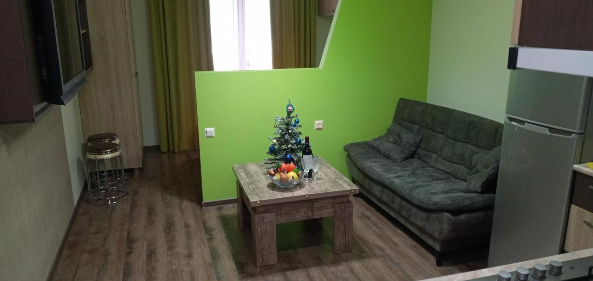 Studio Apartment In Batoemi Buitenkant foto